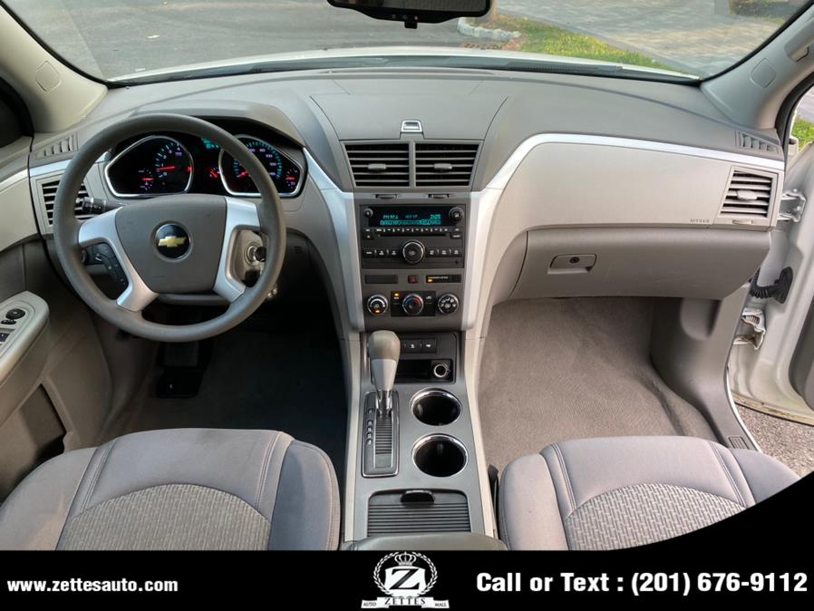 Used Chevrolet Traverse AWD 4dr LS 2010 | Zettes Auto Mall. Jersey City, New Jersey Used Chevrolet Traverse AWD 4dr LS 2010 | Zettes Auto Mall. Jersey City, New Jersey