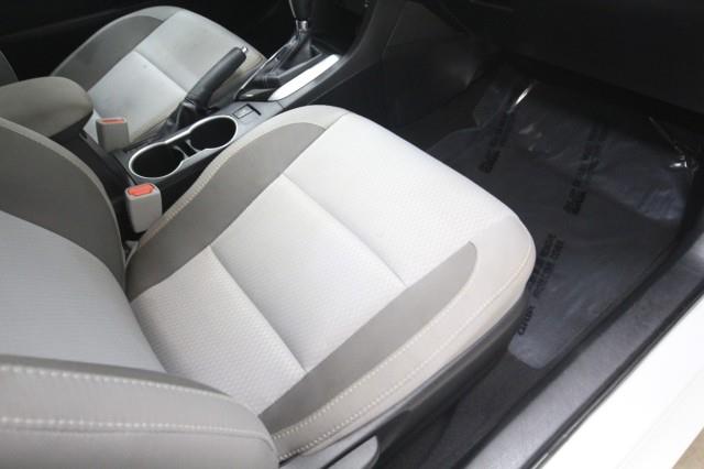 Used Toyota Corolla LE w/ rearCam 2017 | Car Revolution. Maple Shade, New Jersey Used Toyota Corolla LE w/ rearCam 2017 | Car Revolution. Maple Shade, New Jersey