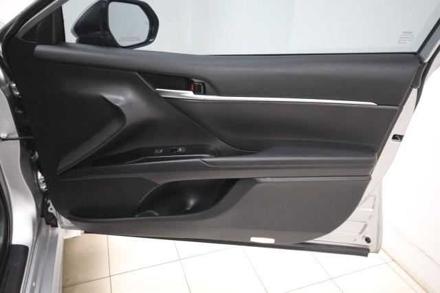 Used Toyota Camry SE w/ rearCam 2019 | Car Revolution. Maple Shade, New Jersey Used Toyota Camry SE w/ rearCam 2019 | Car Revolution. Maple Shade, New Jersey