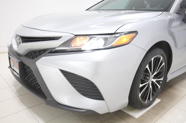 Used Toyota Camry SE w/ rearCam 2019 | Car Revolution. Maple Shade, New Jersey Used Toyota Camry SE w/ rearCam 2019 | Car Revolution. Maple Shade, New Jersey