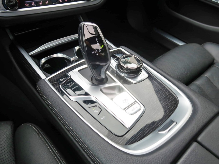 Used BMW 7 Series 740e xDrive iPerformance M Sport Package 2018 | Auto Expo Ent Inc.. Great Neck, New York Used BMW 7 Series 740e xDrive iPerformance M Sport Package 2018 | Auto Expo Ent Inc.. Great Neck, New York