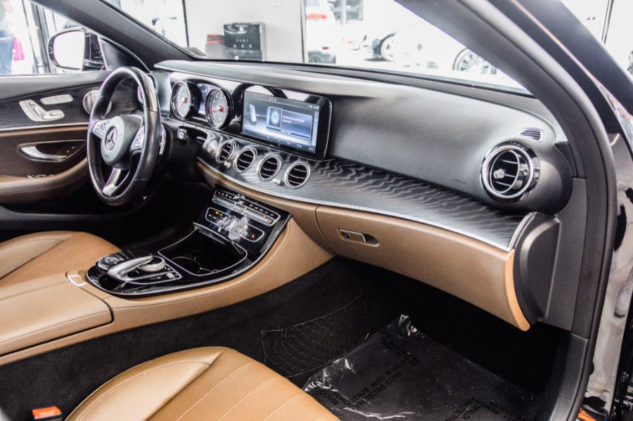Used Mercedes-Benz E-Class E 300 Luxury 4MATIC Sedan 2017 | 26 Motors Corp. Bronx, New York Used Mercedes-Benz E-Class E 300 Luxury 4MATIC Sedan 2017 | 26 Motors Corp. Bronx, New York