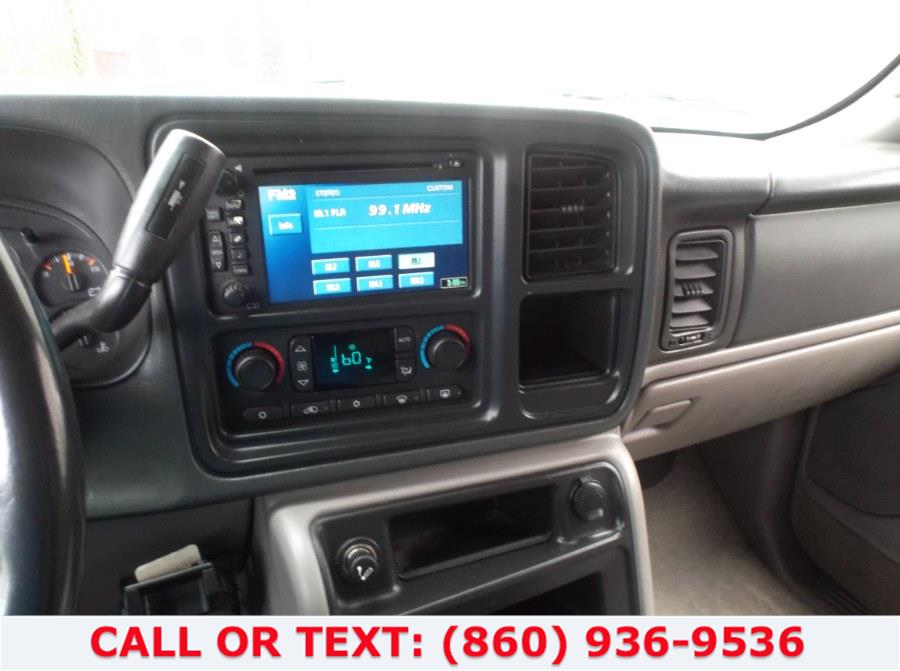 2005 Chevrolet Suburban 4dr 1500 4WD LT, available for sale in Hartford, Connecticut | Lee Motors Sales Inc. Hartford, Connecticut 2005 Chevrolet Suburban 4dr 1500 4WD LT, available for sale in Hartford, Connecticut | Lee Motors Sales Inc. Hartford, Connecticut