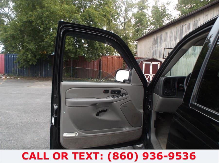 2005 Chevrolet Suburban 4dr 1500 4WD LT, available for sale in Hartford, Connecticut | Lee Motors Sales Inc. Hartford, Connecticut 2005 Chevrolet Suburban 4dr 1500 4WD LT, available for sale in Hartford, Connecticut | Lee Motors Sales Inc. Hartford, Connecticut