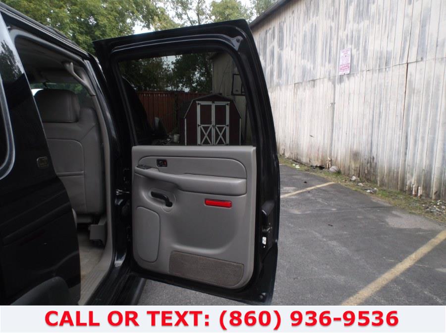 2005 Chevrolet Suburban 4dr 1500 4WD LT, available for sale in Hartford, Connecticut | Lee Motors Sales Inc. Hartford, Connecticut 2005 Chevrolet Suburban 4dr 1500 4WD LT, available for sale in Hartford, Connecticut | Lee Motors Sales Inc. Hartford, Connecticut