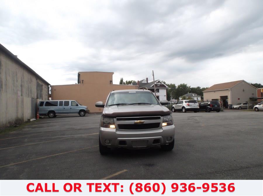 Used Chevrolet Tahoe 4WD 4dr 1500 LTZ 2007 | Lee Motors Sales Inc. Hartford, Connecticut Used Chevrolet Tahoe 4WD 4dr 1500 LTZ 2007 | Lee Motors Sales Inc. Hartford, Connecticut