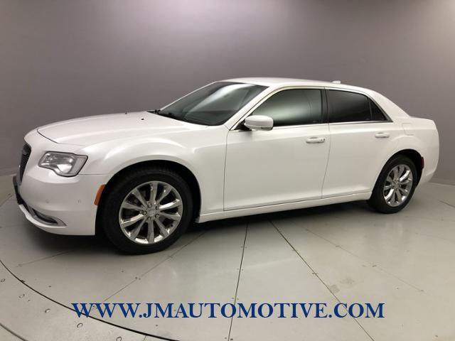 2015 Chrysler 300 4dr Sdn Limited AWD, available for sale in Naugatuck, Connecticut | J&M Automotive Sls&Svc LLC. Naugatuck, Connecticut