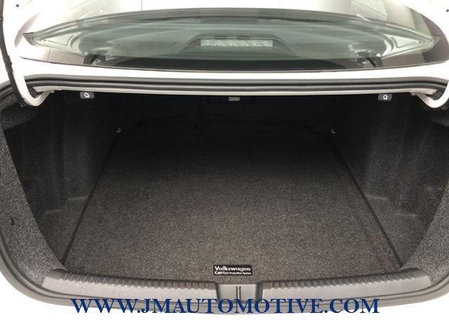 Used Volkswagen Jetta 1.4T SE Auto 2018 | J&M Automotive Sls&Svc LLC. Naugatuck, Connecticut Used Volkswagen Jetta 1.4T SE Auto 2018 | J&M Automotive Sls&Svc LLC. Naugatuck, Connecticut
