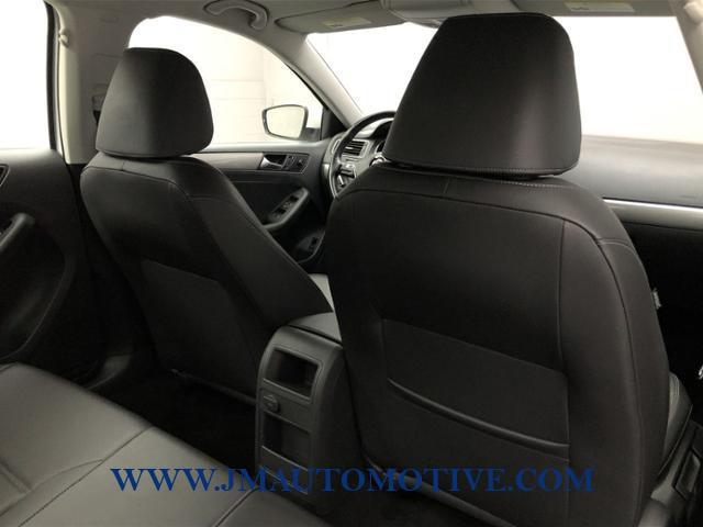 Used Volkswagen Jetta 1.4T SE Auto 2018 | J&M Automotive Sls&Svc LLC. Naugatuck, Connecticut Used Volkswagen Jetta 1.4T SE Auto 2018 | J&M Automotive Sls&Svc LLC. Naugatuck, Connecticut