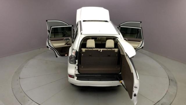 Used Lexus Gx GX 460 Premium 4WD 2018 | J&M Automotive Sls&Svc LLC. Naugatuck, Connecticut Used Lexus Gx GX 460 Premium 4WD 2018 | J&M Automotive Sls&Svc LLC. Naugatuck, Connecticut