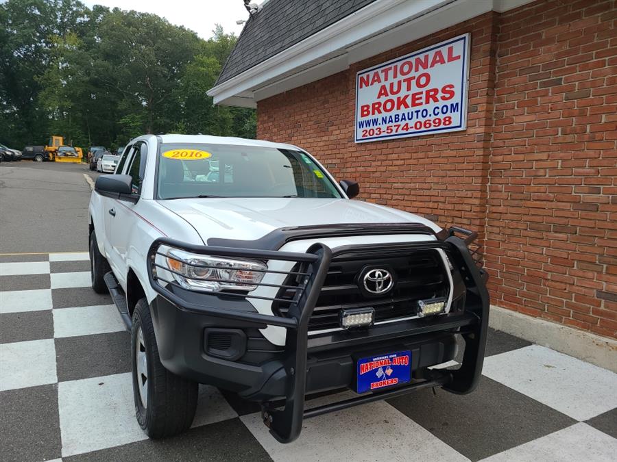 2016 Toyota Tacoma 4WD Access SR, available for sale in Waterbury, Connecticut | National Auto Brokers, Inc.. Waterbury, Connecticut