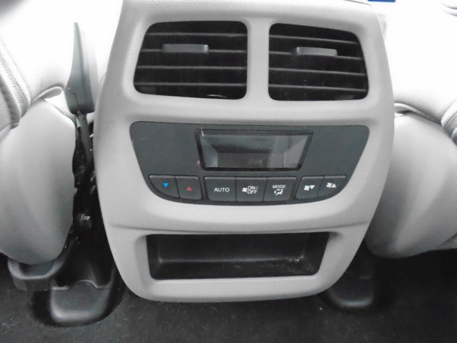2017 Honda Pilot EX-L w/Navigation AWD, available for sale in Waterbury, Connecticut | Jim Juliani Motors. Waterbury, Connecticut 2017 Honda Pilot EX-L w/Navigation AWD, available for sale in Waterbury, Connecticut | Jim Juliani Motors. Waterbury, Connecticut