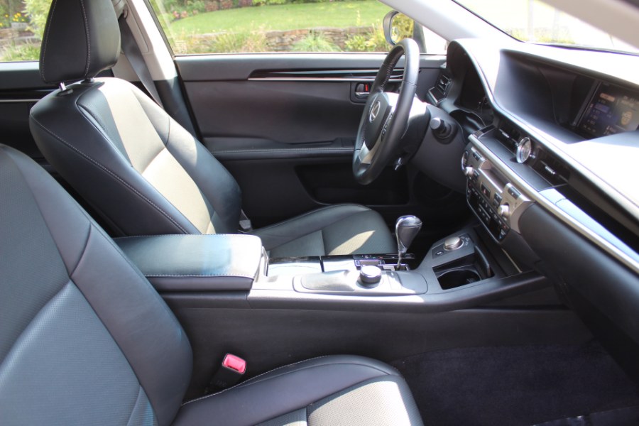 2015 Lexus ES 350 4dr Sdn, available for sale in Great Neck, New York | Great Neck Car Buyers & Sellers. Great Neck, New York 2015 Lexus ES 350 4dr Sdn, available for sale in Great Neck, New York | Great Neck Car Buyers & Sellers. Great Neck, New York