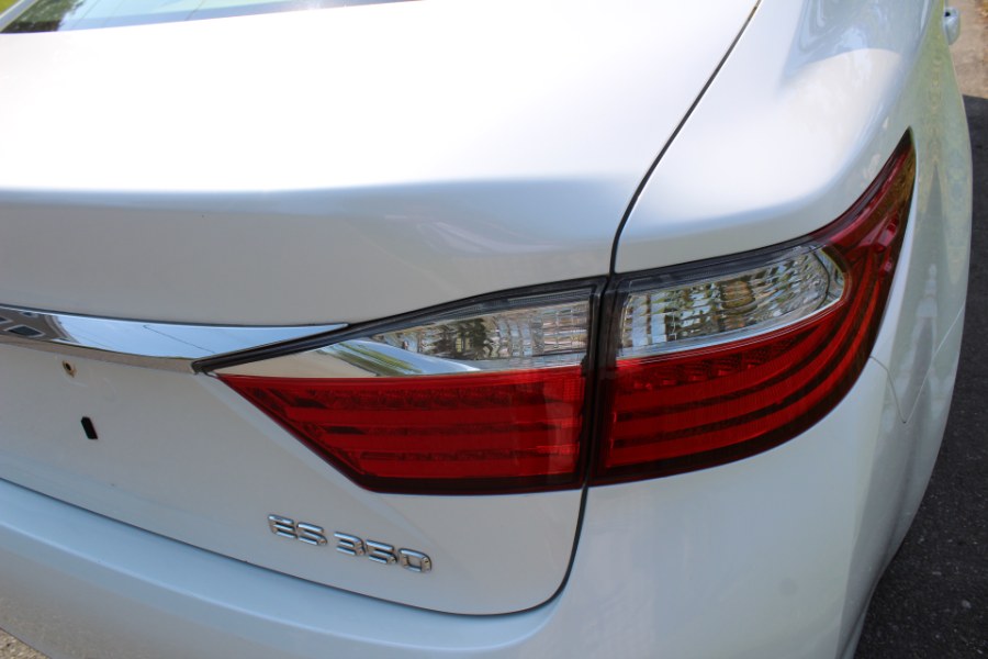 2015 Lexus ES 350 4dr Sdn, available for sale in Great Neck, New York | Great Neck Car Buyers & Sellers. Great Neck, New York 2015 Lexus ES 350 4dr Sdn, available for sale in Great Neck, New York | Great Neck Car Buyers & Sellers. Great Neck, New York