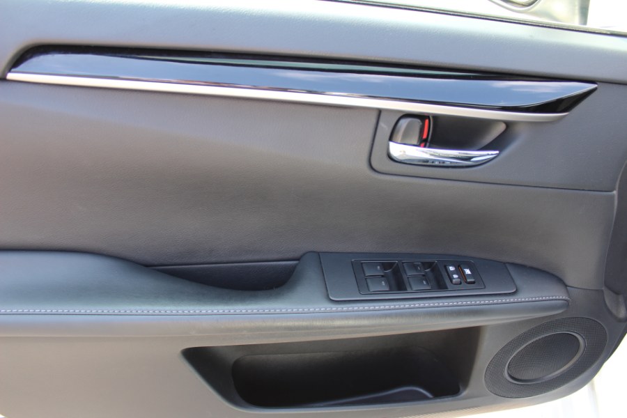 2015 Lexus ES 350 4dr Sdn, available for sale in Great Neck, New York | Great Neck Car Buyers & Sellers. Great Neck, New York 2015 Lexus ES 350 4dr Sdn, available for sale in Great Neck, New York | Great Neck Car Buyers & Sellers. Great Neck, New York