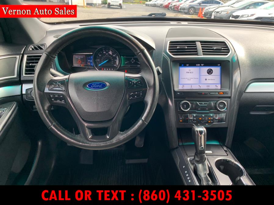 2017 Ford Explorer XLT 4WD, available for sale in Manchester, Connecticut | Vernon Auto Sale & Service. Manchester, Connecticut 2017 Ford Explorer XLT 4WD, available for sale in Manchester, Connecticut | Vernon Auto Sale & Service. Manchester, Connecticut