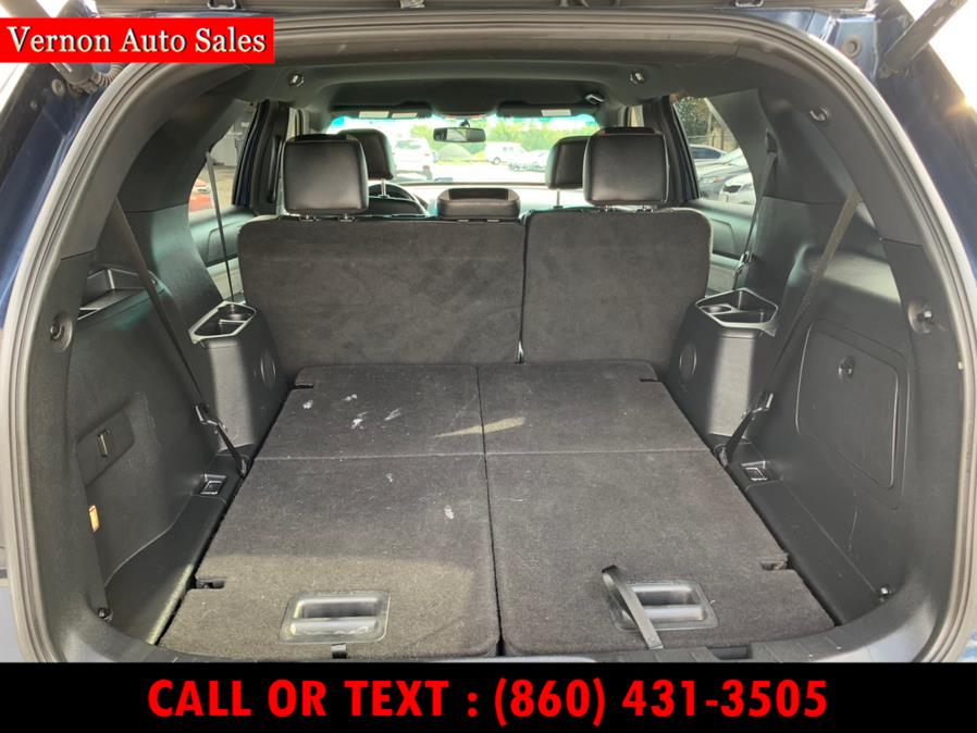 2017 Ford Explorer XLT 4WD, available for sale in Manchester, Connecticut | Vernon Auto Sale & Service. Manchester, Connecticut 2017 Ford Explorer XLT 4WD, available for sale in Manchester, Connecticut | Vernon Auto Sale & Service. Manchester, Connecticut