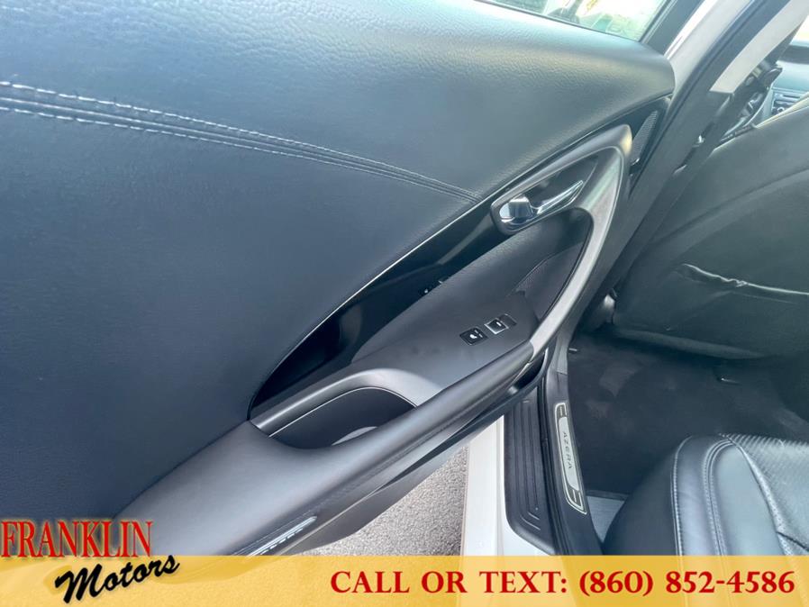 Used Hyundai Azera 3.3L 2017 | Franklin Motors Auto Sales LLC. Hartford, Connecticut Used Hyundai Azera 3.3L 2017 | Franklin Motors Auto Sales LLC. Hartford, Connecticut