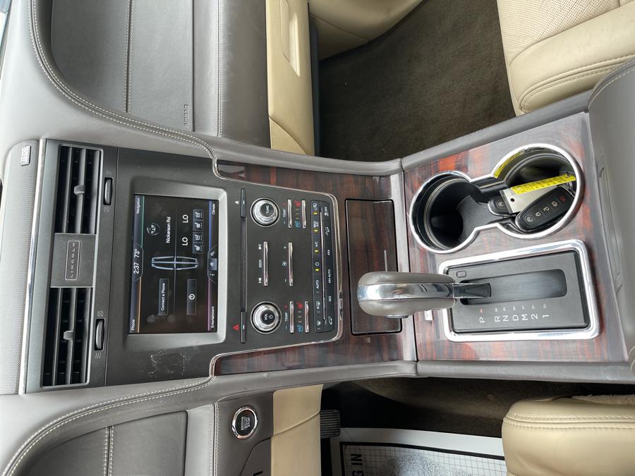 2015 Lincoln Navigator 4WD 4dr, available for sale in Ashland, Massachusetts | New Beginning Auto Service Inc. Ashland, Massachusetts 2015 Lincoln Navigator 4WD 4dr, available for sale in Ashland, Massachusetts | New Beginning Auto Service Inc. Ashland, Massachusetts