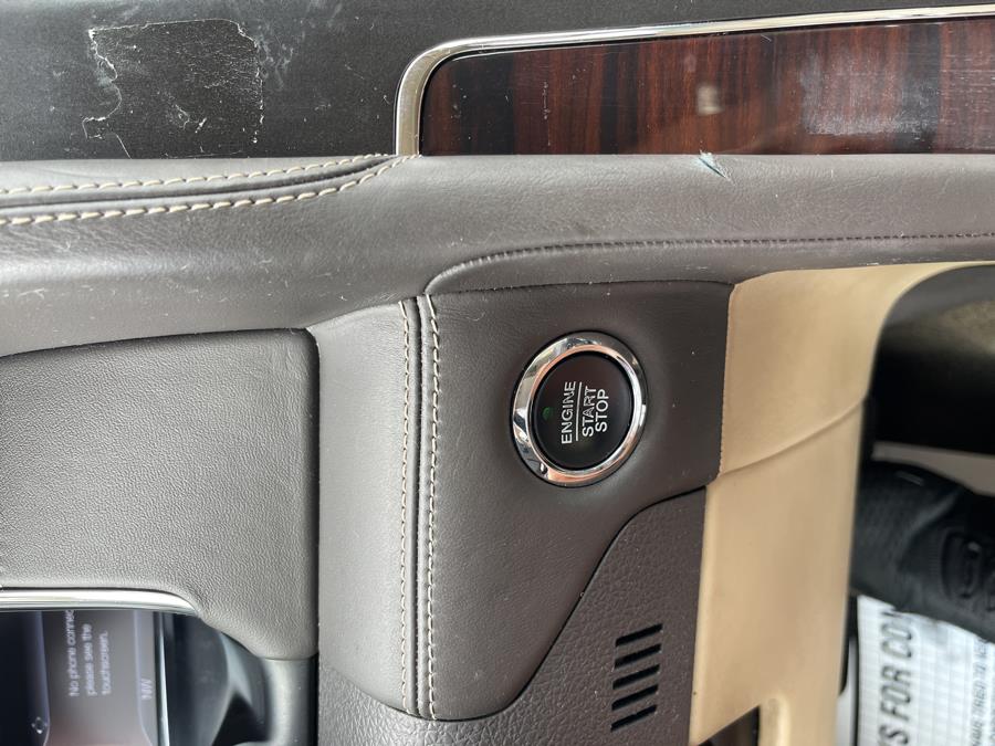 2015 Lincoln Navigator 4WD 4dr, available for sale in Ashland, Massachusetts | New Beginning Auto Service Inc. Ashland, Massachusetts 2015 Lincoln Navigator 4WD 4dr, available for sale in Ashland, Massachusetts | New Beginning Auto Service Inc. Ashland, Massachusetts