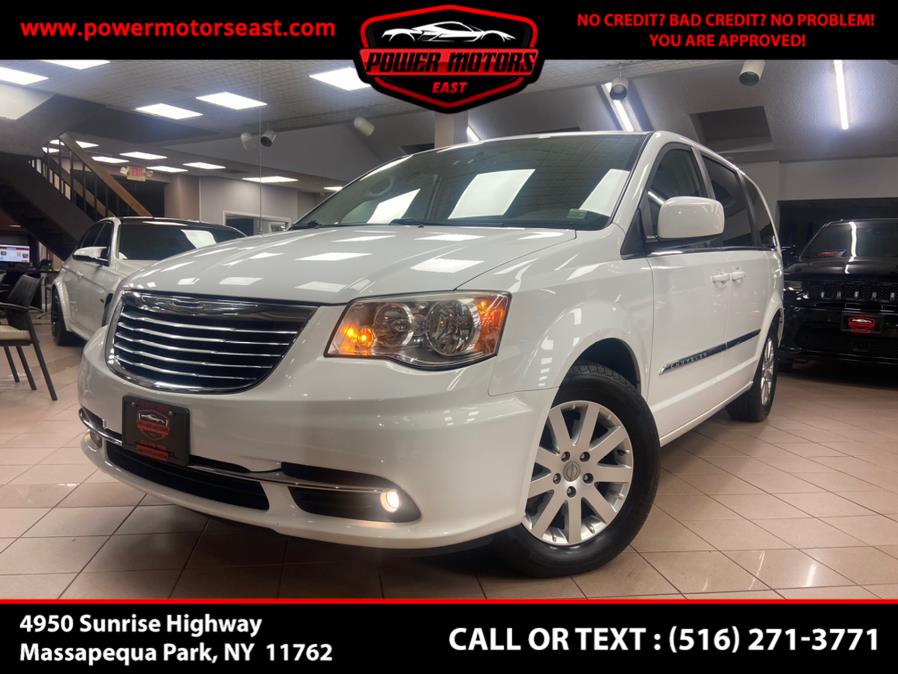 2014 Chrysler Town & Country 4dr Wgn Touring, available for sale in Massapequa Park, New York | Power Motors East. Massapequa Park, New York