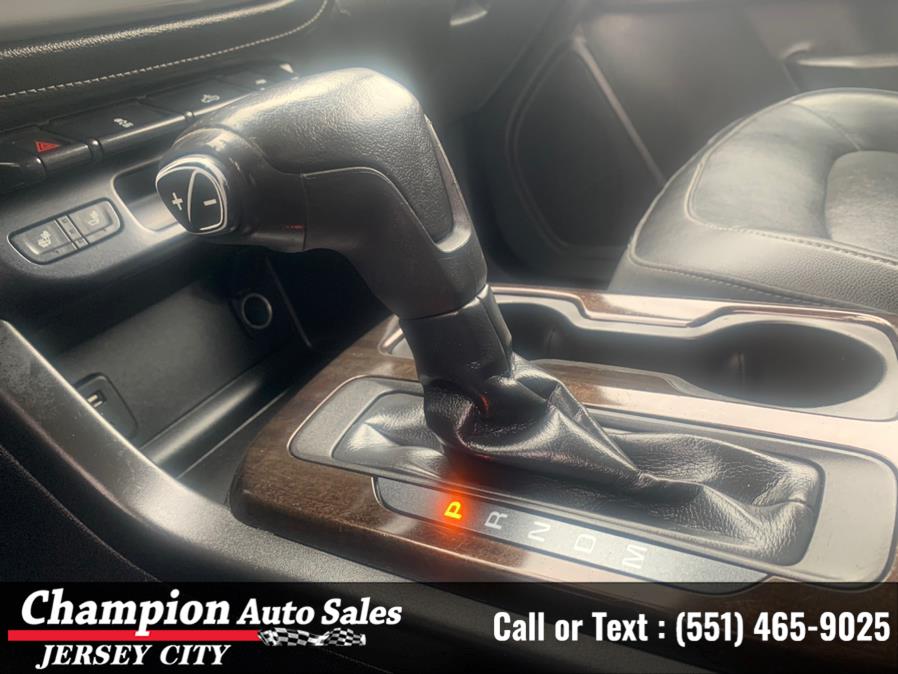 Used GMC Canyon 4WD Crew Cab 128.3" SLT 2015 | Champion Auto Sales of JC. Jersey City, New Jersey Used GMC Canyon 4WD Crew Cab 128.3" SLT 2015 | Champion Auto Sales of JC. Jersey City, New Jersey