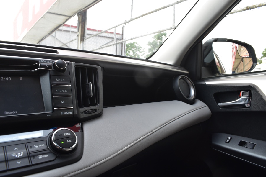 Used Toyota RAV4 XLE AWD (Natl) 2017 | Hillside Auto Mall Inc.. Jamaica, New York Used Toyota RAV4 XLE AWD (Natl) 2017 | Hillside Auto Mall Inc.. Jamaica, New York