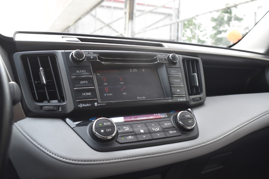 Used Toyota RAV4 XLE AWD (Natl) 2017 | Hillside Auto Mall Inc.. Jamaica, New York Used Toyota RAV4 XLE AWD (Natl) 2017 | Hillside Auto Mall Inc.. Jamaica, New York