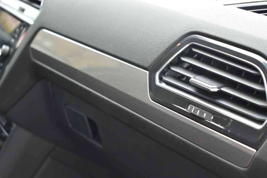 Used Volkswagen Tiguan 2.0T SE 4MOTION 2018 | Hillside Auto Mall Inc.. Jamaica, New York Used Volkswagen Tiguan 2.0T SE 4MOTION 2018 | Hillside Auto Mall Inc.. Jamaica, New York