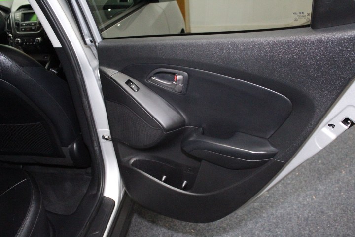 Used Hyundai Tucson AWD 4dr SE 2015 | New England Auto Sales LLC. Plainville, Connecticut Used Hyundai Tucson AWD 4dr SE 2015 | New England Auto Sales LLC. Plainville, Connecticut