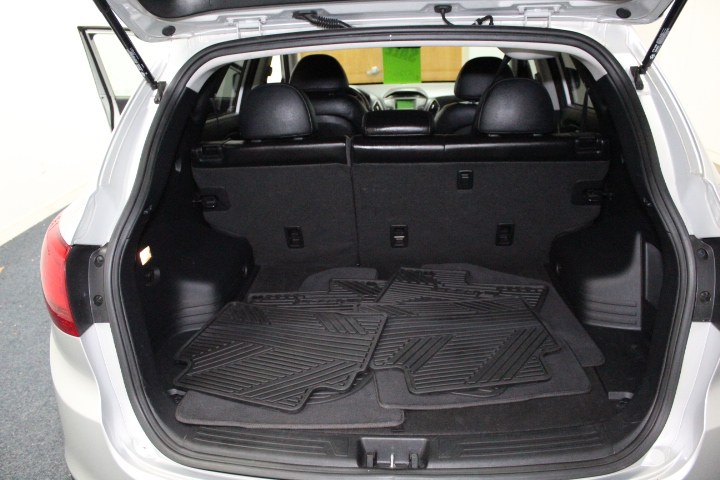 Used Hyundai Tucson AWD 4dr SE 2015 | New England Auto Sales LLC. Plainville, Connecticut Used Hyundai Tucson AWD 4dr SE 2015 | New England Auto Sales LLC. Plainville, Connecticut