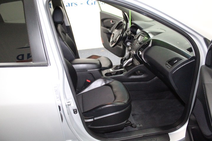 Used Hyundai Tucson AWD 4dr SE 2015 | New England Auto Sales LLC. Plainville, Connecticut Used Hyundai Tucson AWD 4dr SE 2015 | New England Auto Sales LLC. Plainville, Connecticut