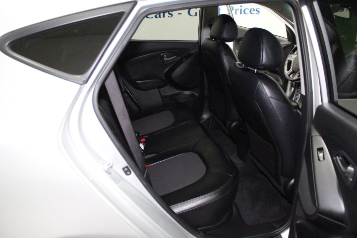 Used Hyundai Tucson AWD 4dr SE 2015 | New England Auto Sales LLC. Plainville, Connecticut Used Hyundai Tucson AWD 4dr SE 2015 | New England Auto Sales LLC. Plainville, Connecticut