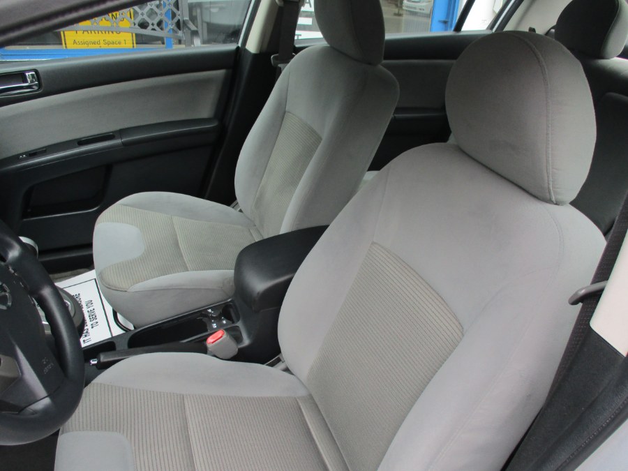 Used Nissan Sentra 4dr Sdn I4 CVT 2.0 SR 2012 | Cos Central Auto. Meriden, Connecticut Used Nissan Sentra 4dr Sdn I4 CVT 2.0 SR 2012 | Cos Central Auto. Meriden, Connecticut