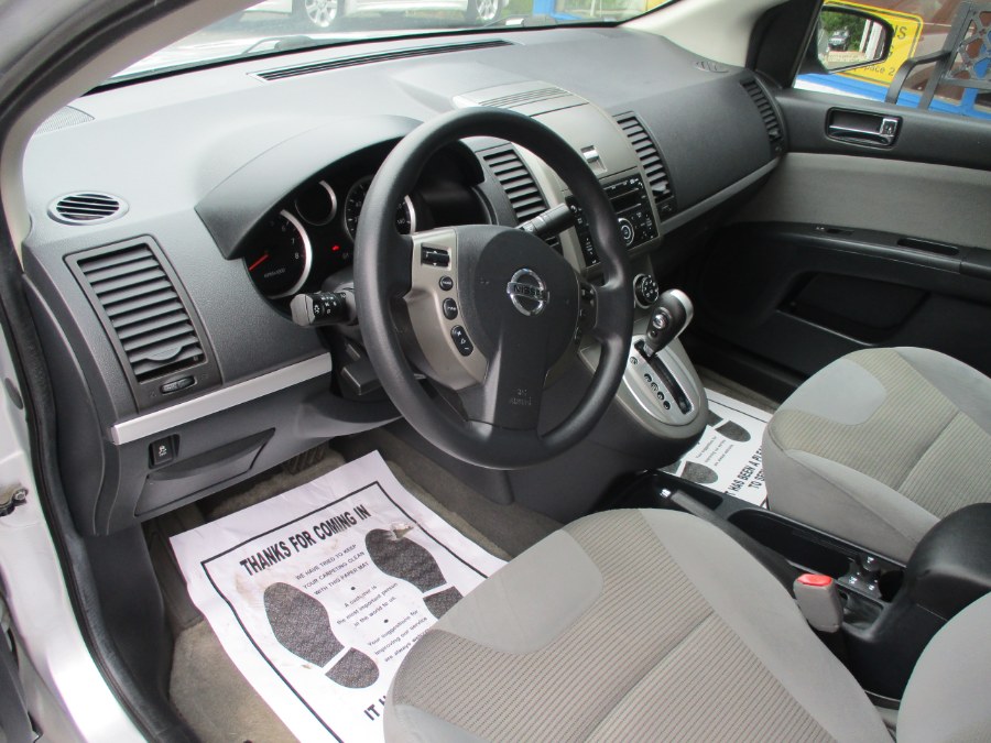 Used Nissan Sentra 4dr Sdn I4 CVT 2.0 SR 2012 | Cos Central Auto. Meriden, Connecticut Used Nissan Sentra 4dr Sdn I4 CVT 2.0 SR 2012 | Cos Central Auto. Meriden, Connecticut