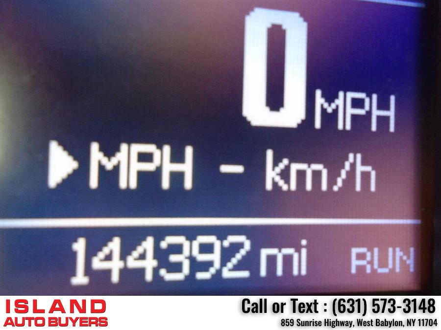 Used Chrysler Town And Country Touring 4dr Mini Van 2014 | Island Auto Buyers. West Babylon, New York Used Chrysler Town And Country Touring 4dr Mini Van 2014 | Island Auto Buyers. West Babylon, New York