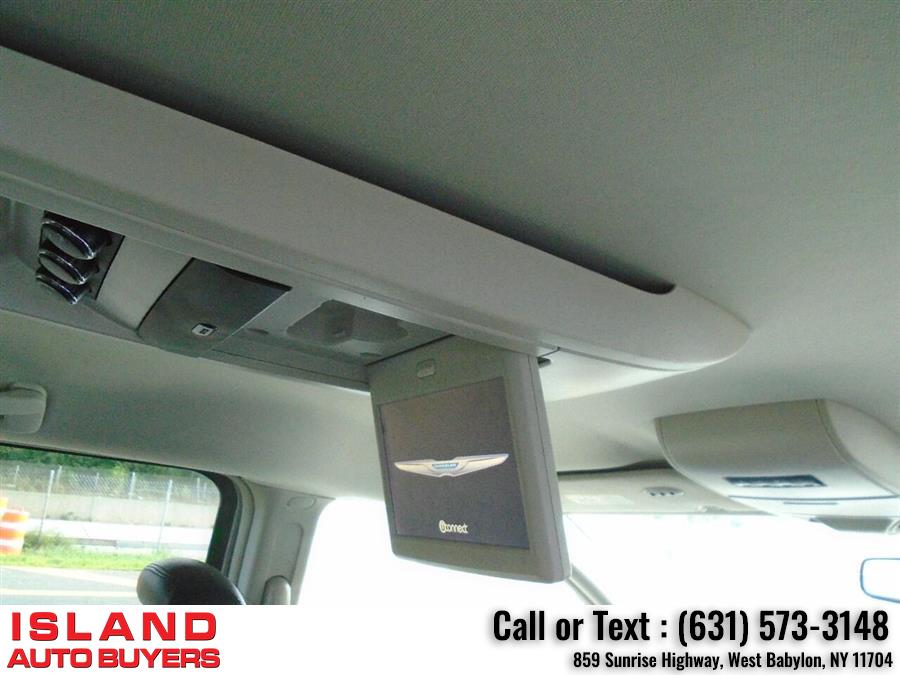 Used Chrysler Town And Country Touring 4dr Mini Van 2014 | Island Auto Buyers. West Babylon, New York Used Chrysler Town And Country Touring 4dr Mini Van 2014 | Island Auto Buyers. West Babylon, New York