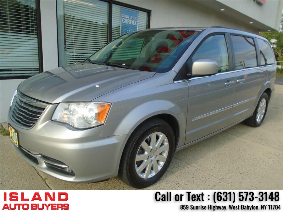 Used Chrysler Town And Country Touring 4dr Mini Van 2014 | Island Auto Buyers. West Babylon, New York Used Chrysler Town And Country Touring 4dr Mini Van 2014 | Island Auto Buyers. West Babylon, New York