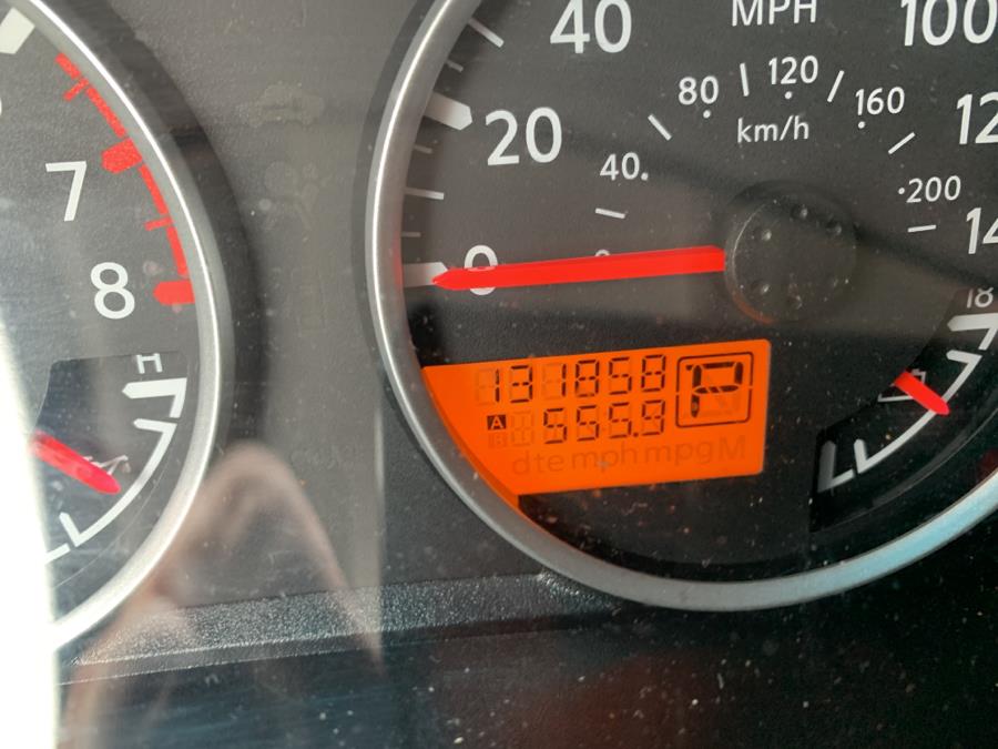 Used Nissan Frontier 4WD Crew Cab SWB Auto SLL 2013 | Dealertown Auto Wholesalers. Milford, Connecticut Used Nissan Frontier 4WD Crew Cab SWB Auto SLL 2013 | Dealertown Auto Wholesalers. Milford, Connecticut
