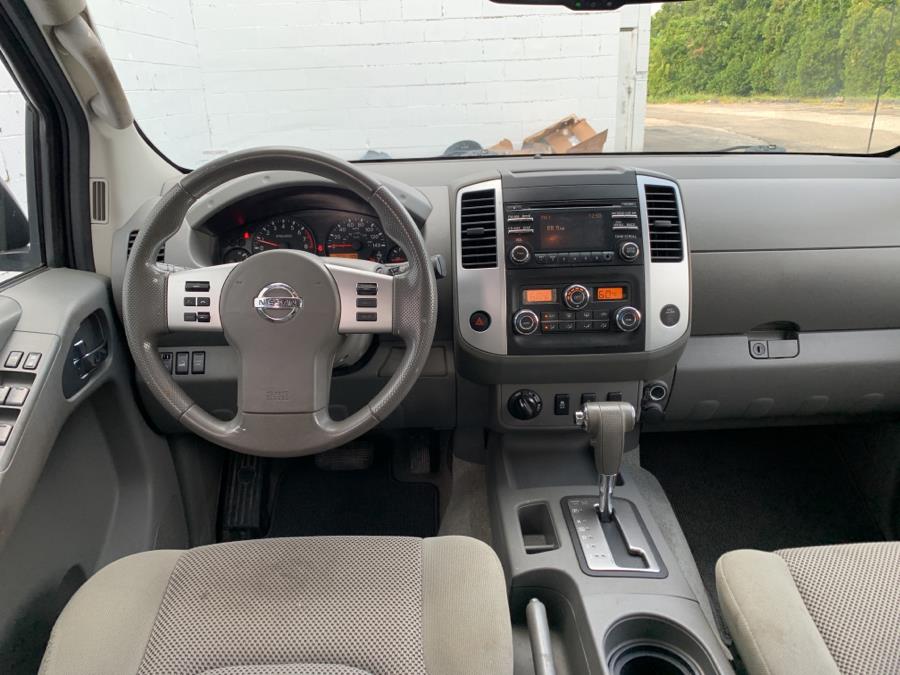 Used Nissan Frontier 4WD Crew Cab SWB Auto SL 2013 | Dealertown Auto Wholesalers. Milford, Connecticut Used Nissan Frontier 4WD Crew Cab SWB Auto SL 2013 | Dealertown Auto Wholesalers. Milford, Connecticut