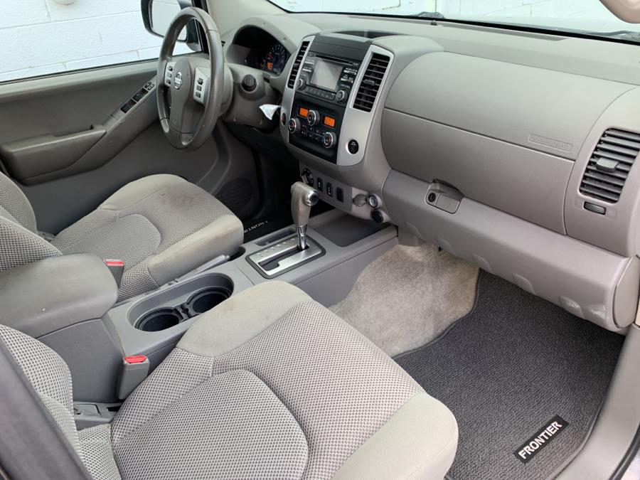 Used Nissan Frontier 4WD Crew Cab SWB Auto SL 2013 | Dealertown Auto Wholesalers. Milford, Connecticut Used Nissan Frontier 4WD Crew Cab SWB Auto SL 2013 | Dealertown Auto Wholesalers. Milford, Connecticut