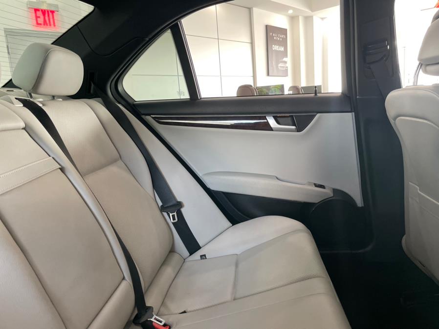 Used Mercedes-Benz C-Class 4dr Sdn C300 Sport 4MATIC 2014 | Luxury Motor Club. Franklin Square, New York Used Mercedes-Benz C-Class 4dr Sdn C300 Sport 4MATIC 2014 | Luxury Motor Club. Franklin Square, New York