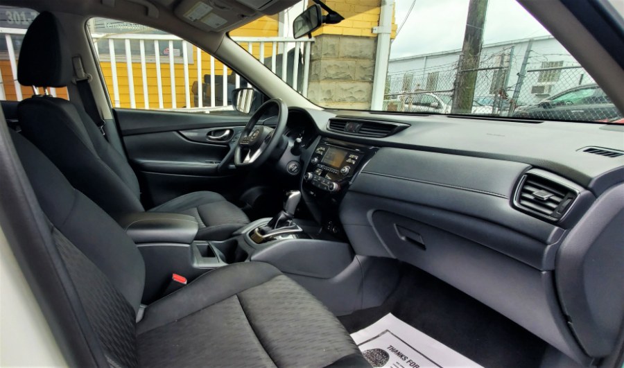 Used Nissan Rogue FWD S 2017 | Temple Hills Used Car. Temple Hills, Maryland Used Nissan Rogue FWD S 2017 | Temple Hills Used Car. Temple Hills, Maryland
