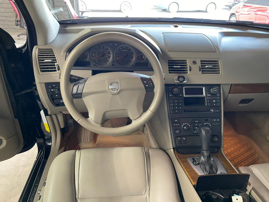 2006 Volvo XC90 2.5L Turbo Auto w/Sunroof/3rd Row, available for sale in Garden Grove, California | U Save Auto Auction. Garden Grove, California 2006 Volvo XC90 2.5L Turbo Auto w/Sunroof/3rd Row, available for sale in Garden Grove, California | U Save Auto Auction. Garden Grove, California