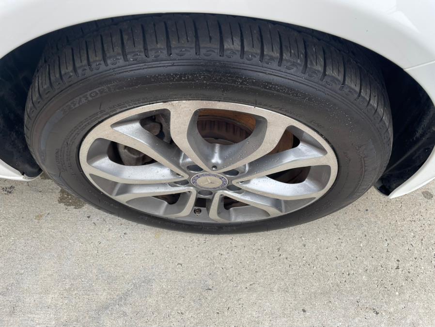 2015 Mercedes-Benz C-Class 4dr Sdn C 300 Sport 4MATIC, available for sale in Manchester, Connecticut | Carsonmain LLC. Manchester, Connecticut 2015 Mercedes-Benz C-Class 4dr Sdn C 300 Sport 4MATIC, available for sale in Manchester, Connecticut | Carsonmain LLC. Manchester, Connecticut