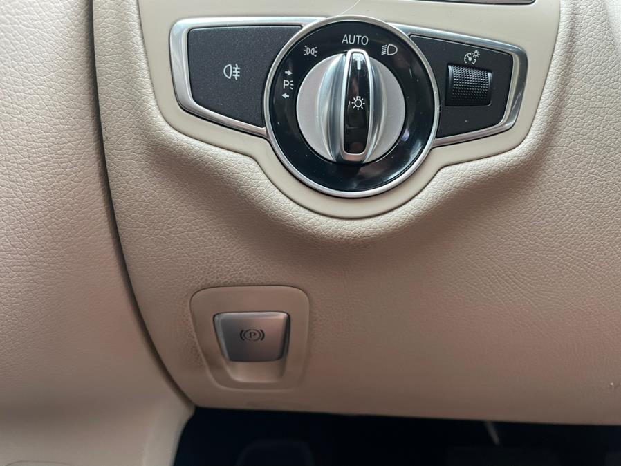2015 Mercedes-Benz C-Class 4dr Sdn C 300 Sport 4MATIC, available for sale in Manchester, Connecticut | Carsonmain LLC. Manchester, Connecticut 2015 Mercedes-Benz C-Class 4dr Sdn C 300 Sport 4MATIC, available for sale in Manchester, Connecticut | Carsonmain LLC. Manchester, Connecticut