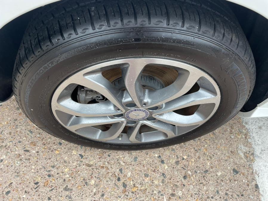 2015 Mercedes-Benz C-Class 4dr Sdn C 300 Sport 4MATIC, available for sale in Manchester, Connecticut | Carsonmain LLC. Manchester, Connecticut 2015 Mercedes-Benz C-Class 4dr Sdn C 300 Sport 4MATIC, available for sale in Manchester, Connecticut | Carsonmain LLC. Manchester, Connecticut