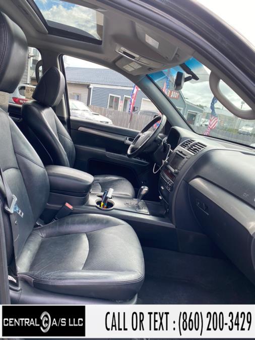 2009 Kia Borrego 4WD 4dr V8 LX, available for sale in East Windsor, Connecticut | Central A/S LLC. East Windsor, Connecticut 2009 Kia Borrego 4WD 4dr V8 LX, available for sale in East Windsor, Connecticut | Central A/S LLC. East Windsor, Connecticut