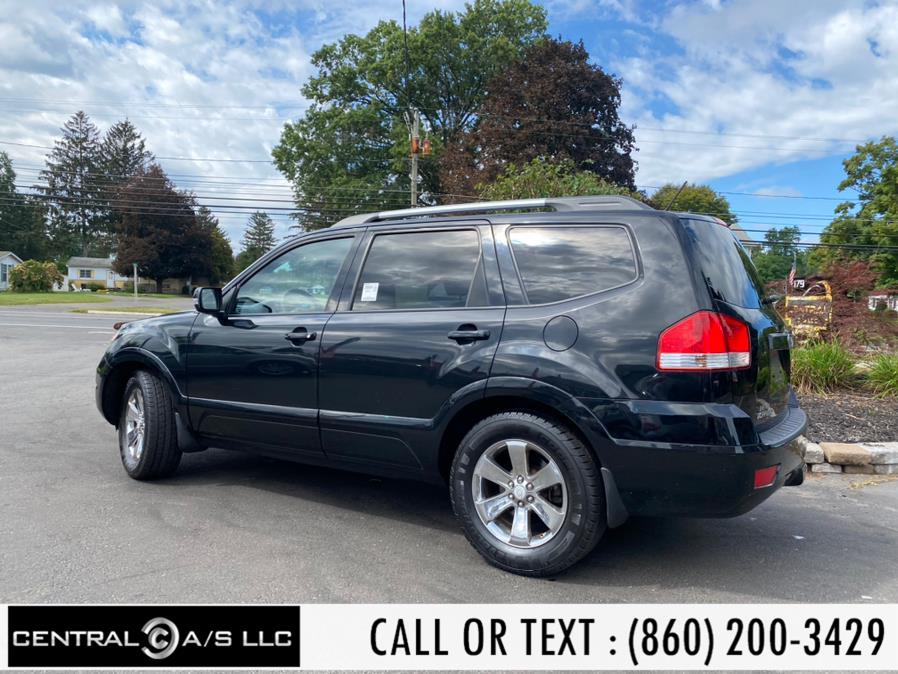 2009 Kia Borrego 4WD 4dr V8 LX, available for sale in East Windsor, Connecticut | Central A/S LLC. East Windsor, Connecticut 2009 Kia Borrego 4WD 4dr V8 LX, available for sale in East Windsor, Connecticut | Central A/S LLC. East Windsor, Connecticut