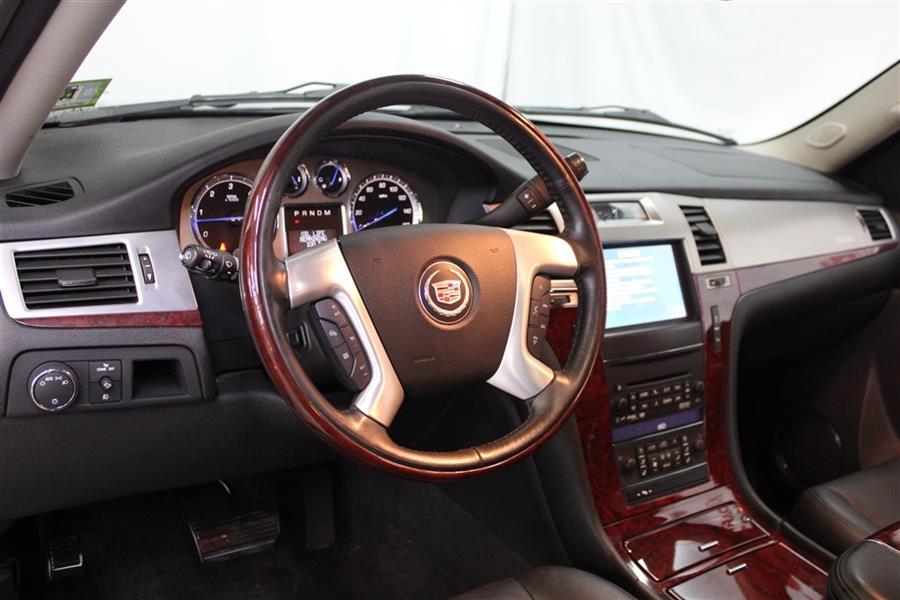 Used Cadillac Escalade LUXURY 2014 | Fast Track Motors. Paterson, New Jersey Used Cadillac Escalade LUXURY 2014 | Fast Track Motors. Paterson, New Jersey